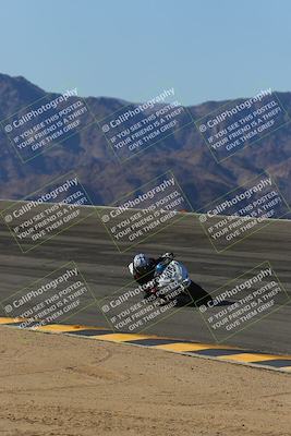 media/Mar-21-2025-CVMA Friday Practice (Fri) [[30cd4fe323]]/3-Racer 2/Session 2 (Bowl)/
